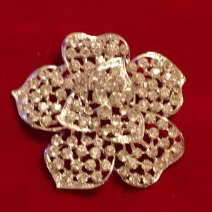 Elegant Silver Tone Crystal Flower Brooch Pin